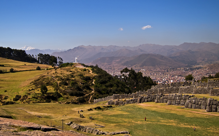 sacsayhuaman ruins near best view in cusco