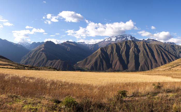 Sacred Valley mountain view from the road between Ollantaytambo and Cusco