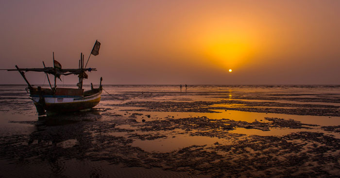 Mumbai Sunset - by Rajarshi MITRA